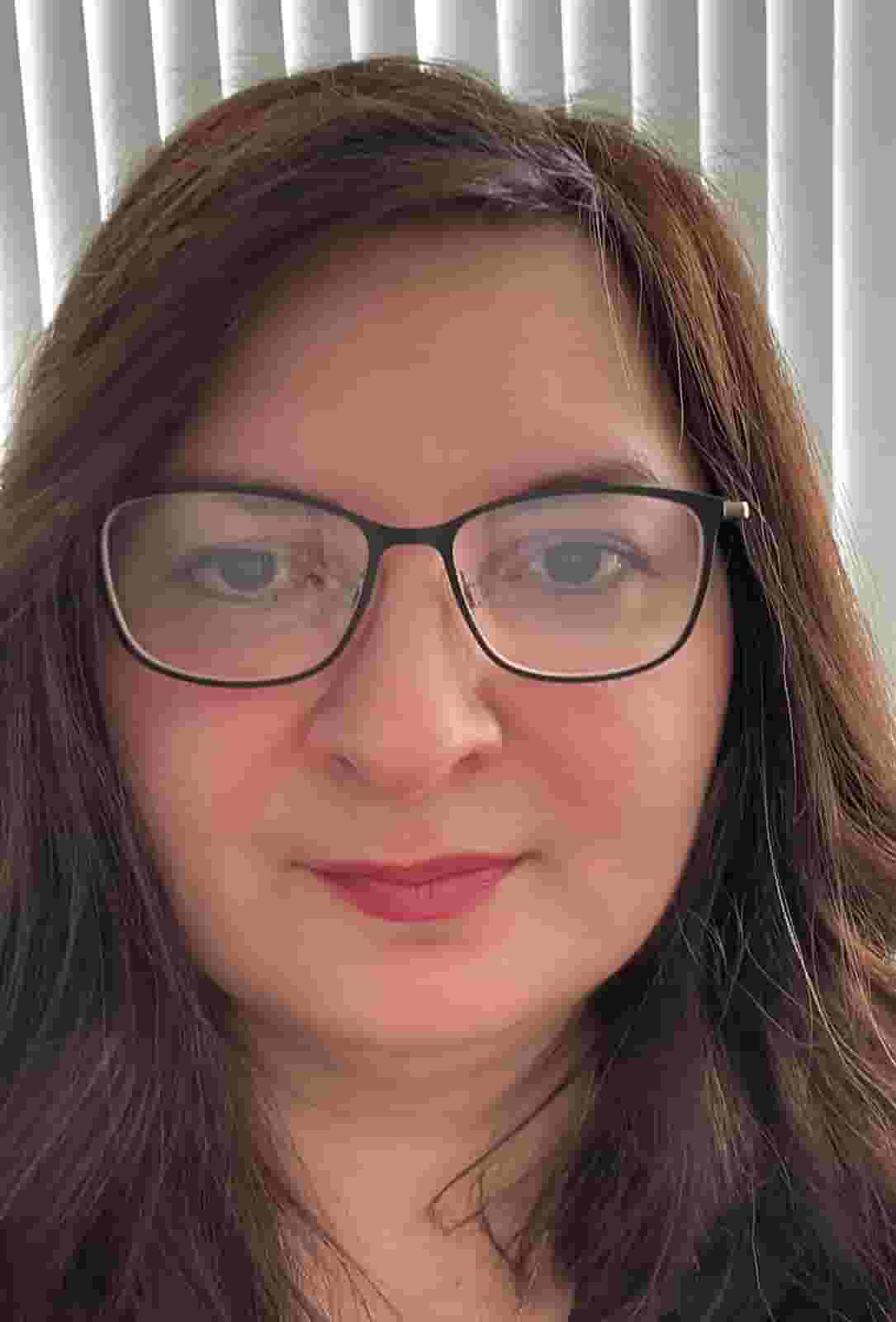 Dr. Andreea Gavrisan
